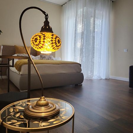 La Dimora Dell'Arte Bed & Breakfast Bari Ngoại thất bức ảnh